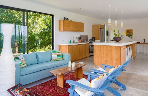 Crochu Villa | Modern Oceanfront Villa with Pool and Stunning Views