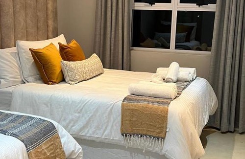 Port Edward House | Caribbeans Estates 76/34: Ocean View with Private Beach
