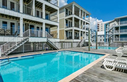 Gulf Shores House | Experience Oceanfront Bliss at Caribe West A - Rated 10/10