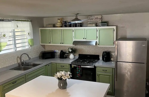 Camaceyes House | Convenient CariBnB: Close to Airport & Beautiful Beaches