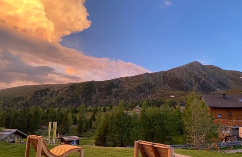 Reichenau Cabin | Inviting Bogi Hittn - Carinthia Chalets with Family-Friendly Amenities