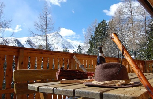 Reichenau Cabin | Inviting Bogi Hittn - Carinthia Chalets with Family-Friendly Amenities