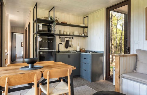 Ensenada Cabin | Relax at Carintia Cabins: Family-Friendly Retreat with Spa
