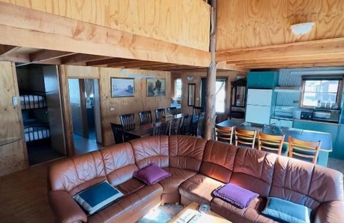 Jindabyne Cabin | Experience Carinya Village Jindabyne: Family-Friendly Retreat