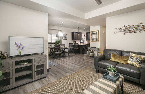 Loveland Condo | Discover Carl's Nest: Pet-Friendly Haven in Downtown Loveland