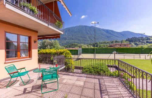 Carlazzo Apartment | Family-Friendly Carlazzo Sant' Agata with Pool Access