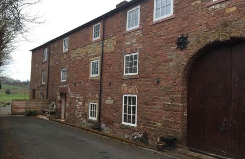Carlisle House | Scenic Carleton Mill Overlooking River Eden Near Ullswater