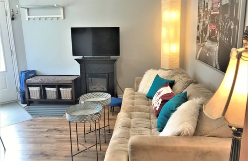 Carleton Place Apartment | Inviting Carleton Place Downtown Airbnb with Family Amenities