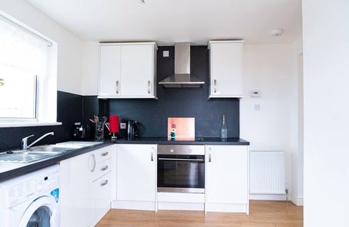 Macduff House | Comfortable Stay at Carleys House Macduff for Business Travelers