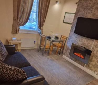 Carlisle House | Charming Victorian House in Carlisle City Centre - 4 Stars