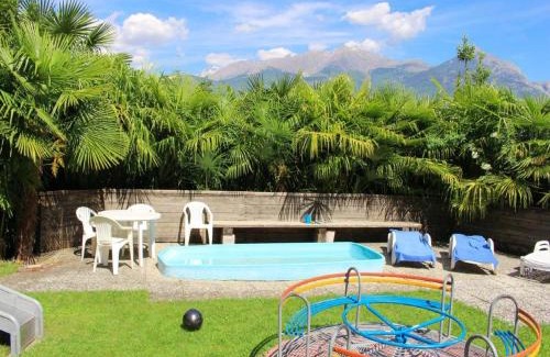 Colico Piano Apartment | Pet-Friendly Carlo C Balkon Ferienwohnung for Families