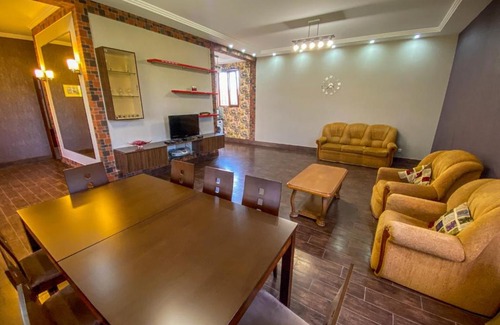 Sevan Apartment | Carlos Castaneda - Elegant Villa with Kitchen & Breakfast