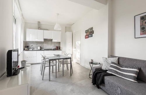 Albese con Cassano Apartment | Cozy Carlotta's Home: Family-Friendly Stay in Albese Con Cassano