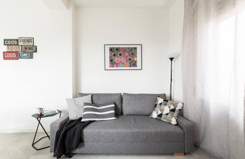 Albese con Cassano Apartment | Cozy Carlotta's Home: Family-Friendly Stay in Albese Con Cassano