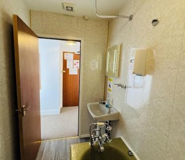 Eastbourne Seafront Hotel | Family-Friendly Stay at Carlton Court Hotel Eastbourne