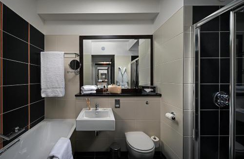 Tyrrelstown Hotel | Discover Carlton Hotel Blanchardstown: Family-Friendly Retreat