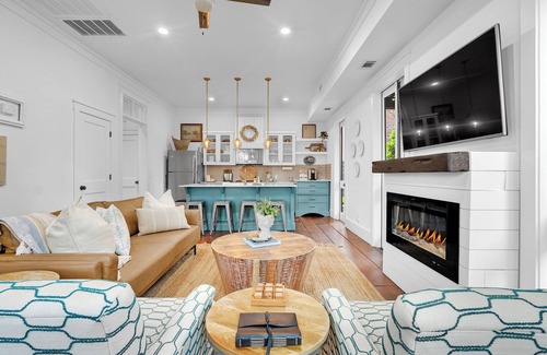 Carlton Landing Cottage | Relaxing Retreat at Carlton Landing - Courtyard Cottage