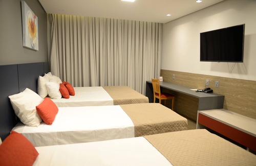 Marta Helena Hotel | Discover Carlton Plaza Hotel Uberlândia with Spa & Dining