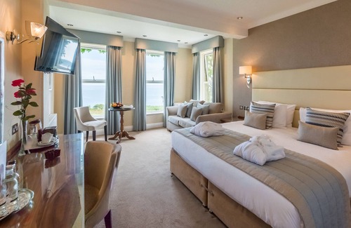 Carlyon Bay Hotel | Relaxing Retreat at Carlyon Bay Hotel - 4-Star Comfort