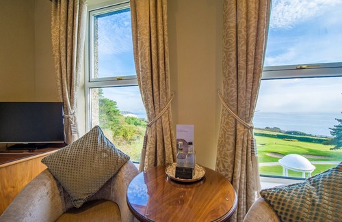 Carlyon Bay Hotel | Relaxing Retreat at Carlyon Bay Hotel - 4-Star Comfort