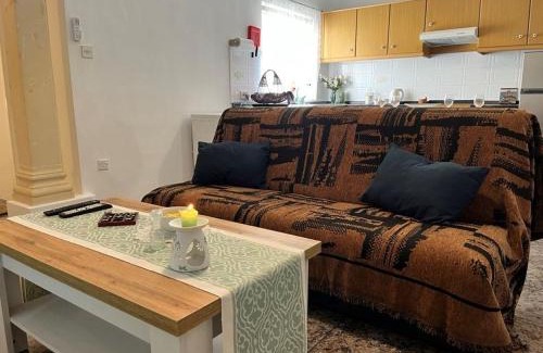 Il-Qajjenza Apartment | Family-Friendly 2 Bedroom Apartment in Birzebbugia