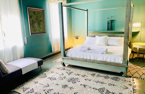 Alcanar House | Discover Carmen Guillemot: Pet-Friendly with Top Amenities