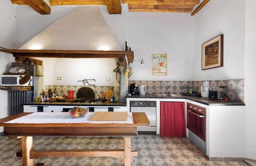 Lucca Historical Center Apartment | Explore Carmine Charme with Terrace in Lucca, Tuscany