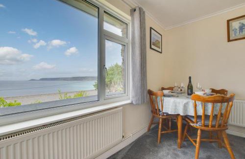 Sennen Cove Apartment | Family-Friendly Retreat at Carn Base with Pet Amenities