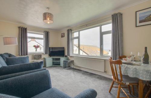 Sennen Cove Apartment | Family-Friendly Retreat at Carn Base with Pet Amenities