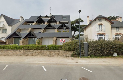 Carnac Apartment | Oceanfront Comfort: Guest Rated 10/10 in Carnac Plages