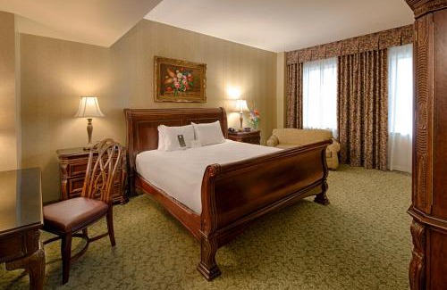 Johnson City Hotel | Elegant Carnegie Hotel & Spa: 4-Star Oceanfront Retreat