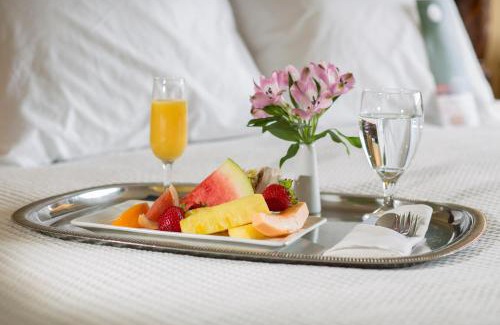 Johnson City Hotel | Elegant Carnegie Hotel & Spa: 4-Star Oceanfront Retreat