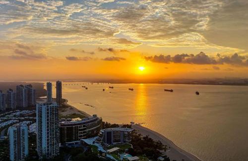 Gelang Patah Apartment | Carnelian Tower Hotel at ForestCity 4101 with WIFI