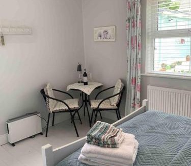 Carrick Apartment | Cozy Carol's Cottage Studio on the Wild Atlantic Way