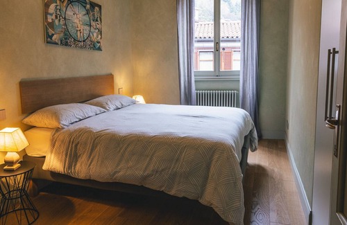 Mergozzo Apartment | Carola B tastefully furnished apartment lakefront
