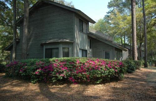 Shipyard Plantation Resort | Family-Friendly Carolina Club: Pool, Spa & Hot Tub Awaits!