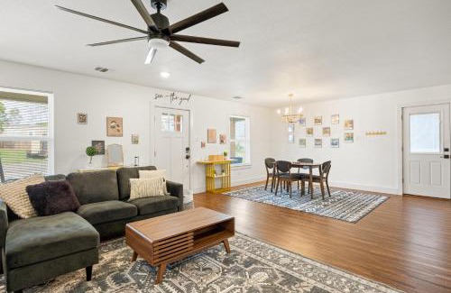 Granbury House | Caroline