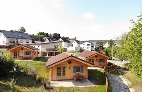 Villmar Hotel | Discover Carolinger Hüttendorf: Pet-Friendly Retreat
