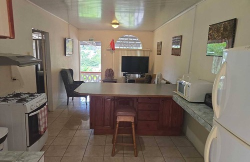 Maraval Apartment | Carolyn's View has a full apartment and four double occupancy rooms.