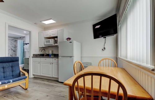 Seminole Hotel | Cozy Studio Efficiency Steps from Pristine White Beach