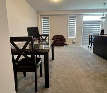 Ottawa Division House | Carp Townhome