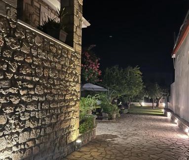 Velon Villa | Pet-Friendly Retreat at Carpe Diem Corinthian Suites
