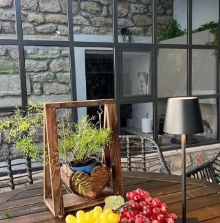 Velon Villa | Pet-Friendly Retreat at Carpe Diem Corinthian Suites