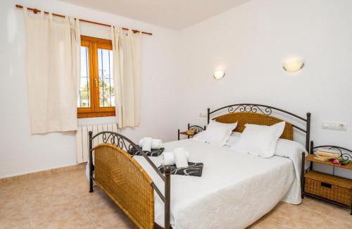 Media Luna Villa | Unforgettable Stays at Carpe Diem - 4-Star Family Retreat