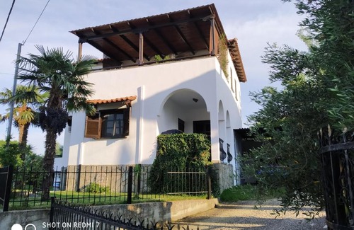 Sithonia House | Discover Carpe Diem: Family-Friendly with Top Ratings