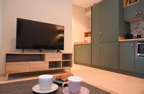 Liapades Apartment | Exquisite Carpe Diem Moursia Studio with Ocean View