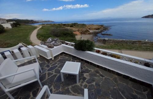 Port de la Selva Apartment | Beachfront Bliss at Carpe Diem: Guest Rated 9.8/10