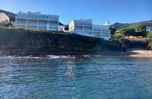 Port de la Selva Apartment | Beachfront Bliss at Carpe Diem: Guest Rated 9.8/10