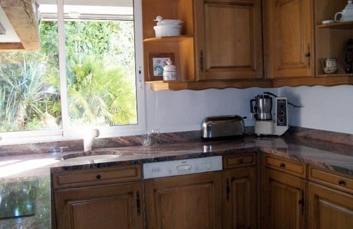 Carqueiranne House | Experience Oceanfront Bliss at Carqueiranne Californie