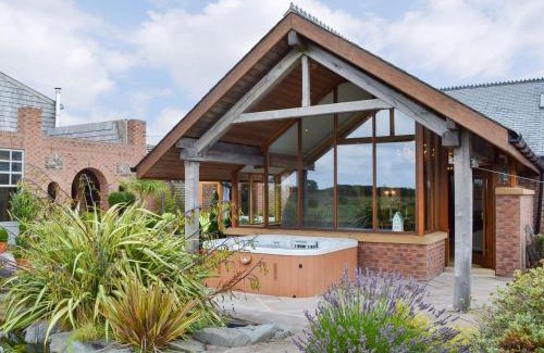 Poulton-le-Fylde House | Experience Carr End Barn A: 5-Star, Pet-Friendly Retreat
